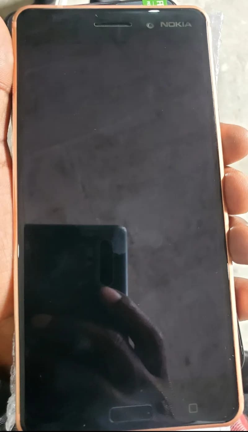 Nokia x6 — photo 2