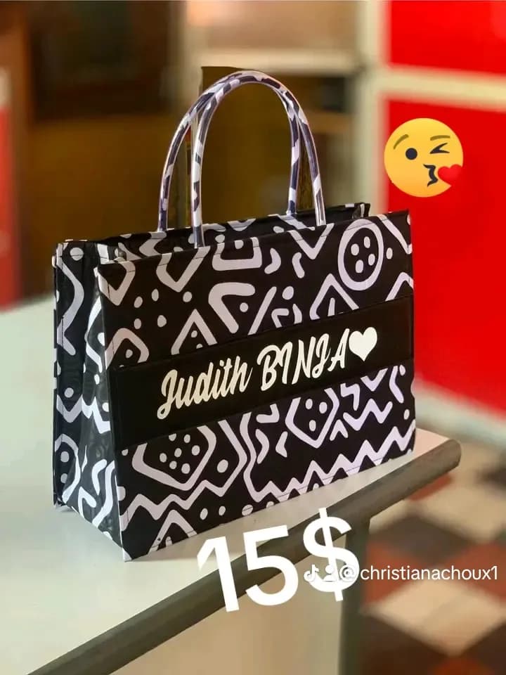 Sac et babouche personnalisé en pagne — photo 3