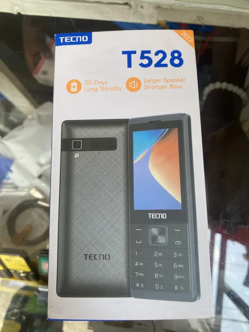 Téléphone a touches (Tecno T528)